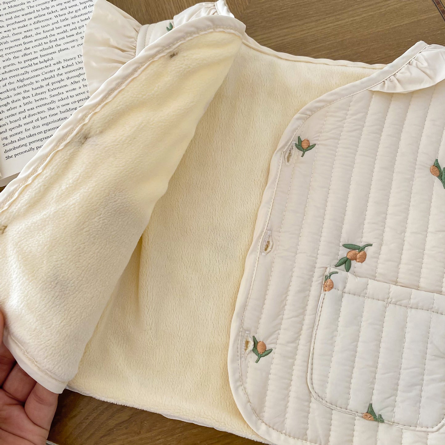Girls' Fleece-lined Children's Clothing Baby Girls' Quilted Embroidered Jacket Children's Flounced Sleeve Top