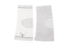 Sports elbow support