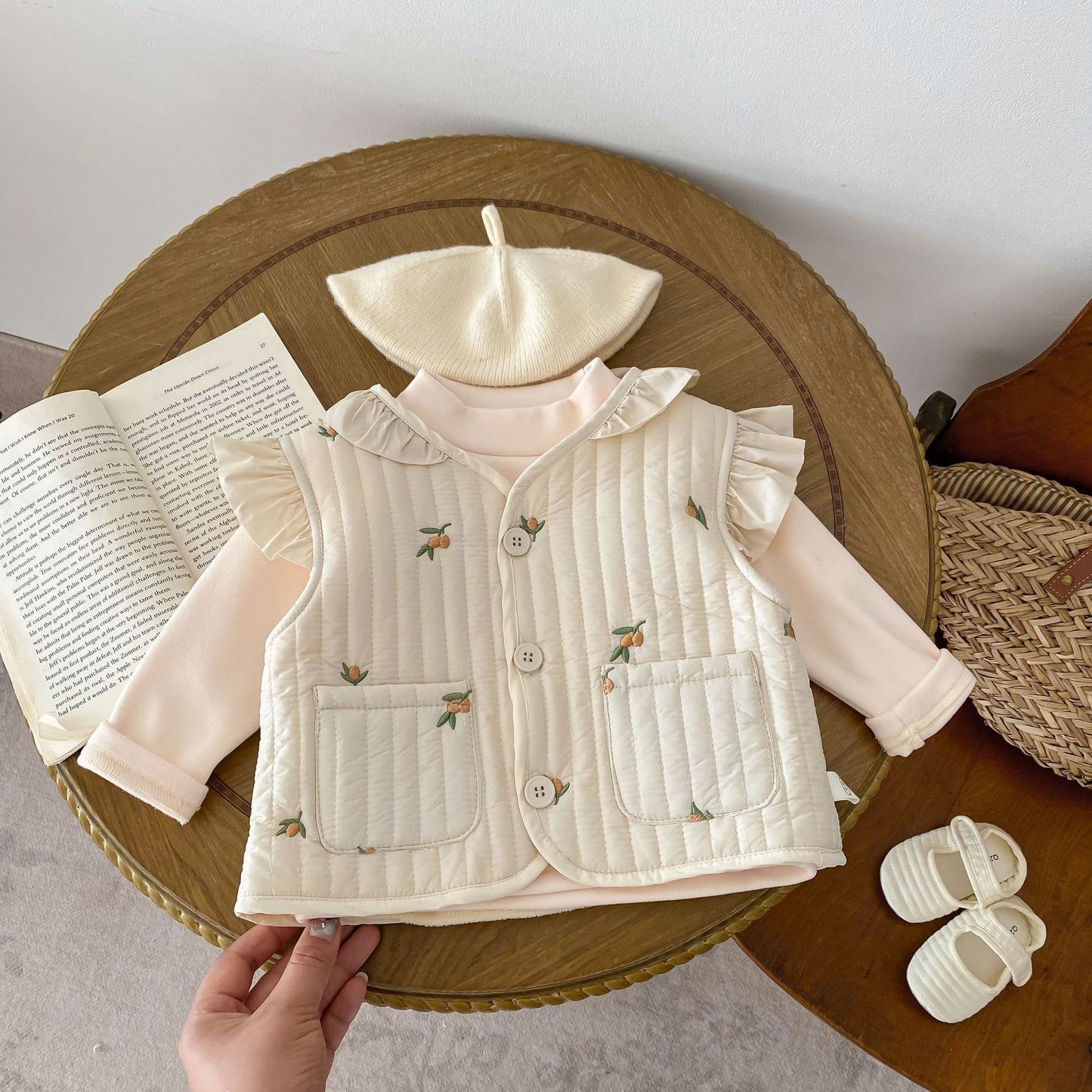 Girls' Fleece-lined Children's Clothing Baby Girls' Quilted Embroidered Jacket Children's Flounced Sleeve Top